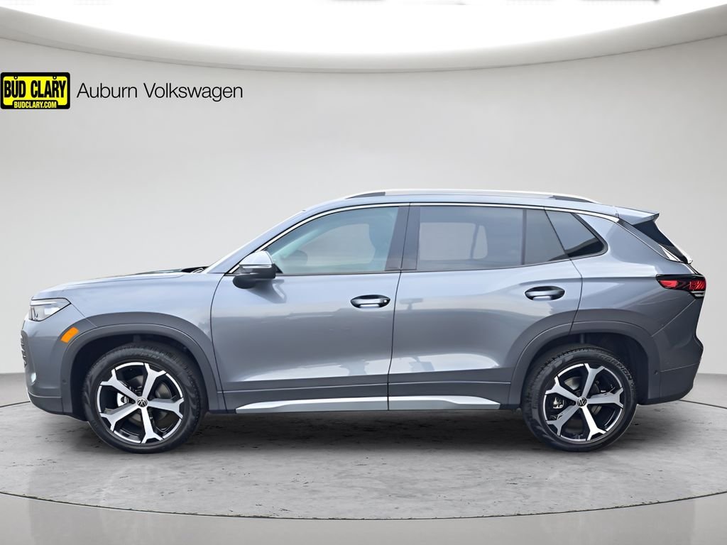 2025 Volkswagen Tiguan SE - Photo 10
