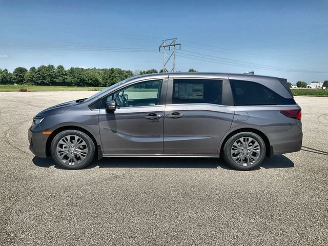 New 2026 Modern Steel Metallic Honda Touring image 17
