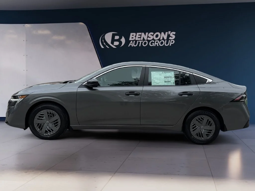 New 2027 Gray Nissan S image 2