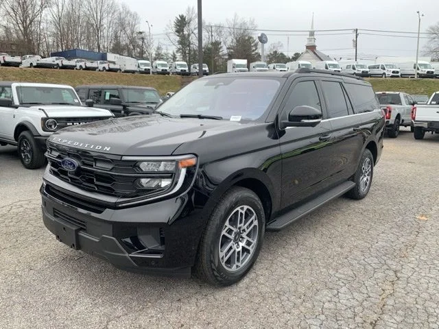 New 2025 Black Ford Active image 4