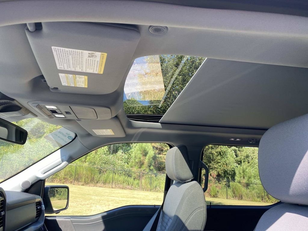 Certified Used 2024 Avalanche Ford XLT image 23
