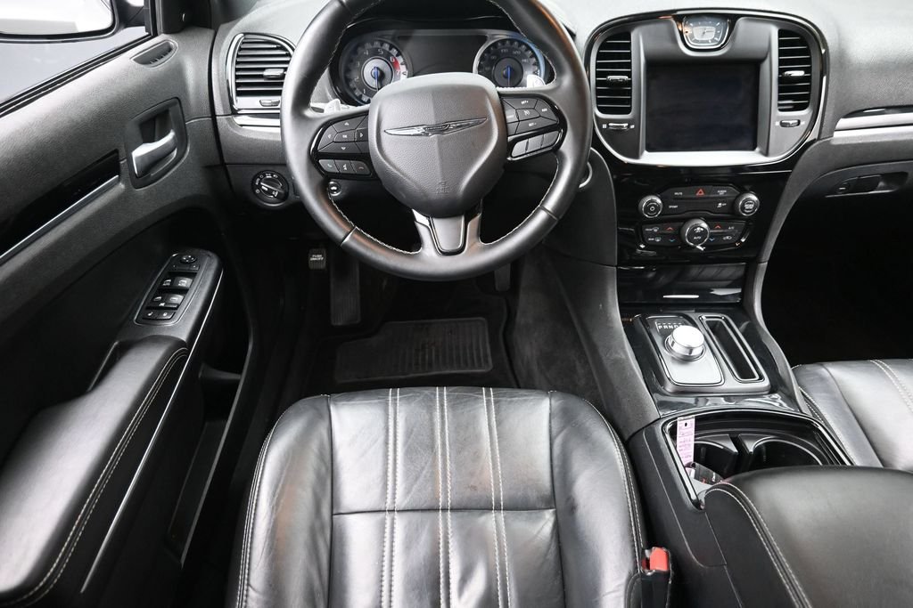 Used 2018 White Chrysler S image 14