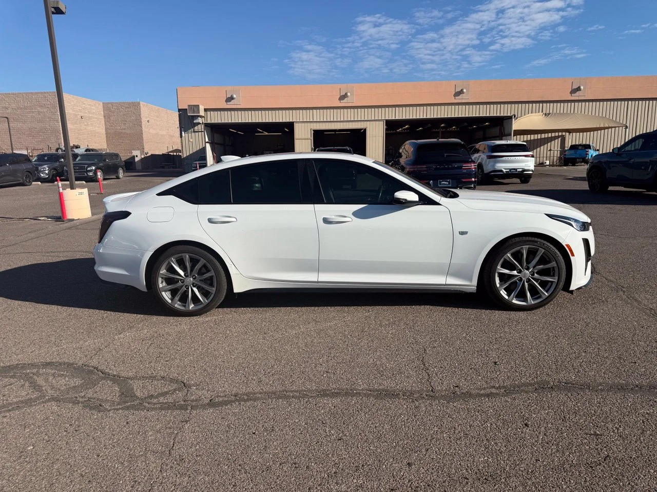 Used 2020 Summit White Cadillac Sport image 3