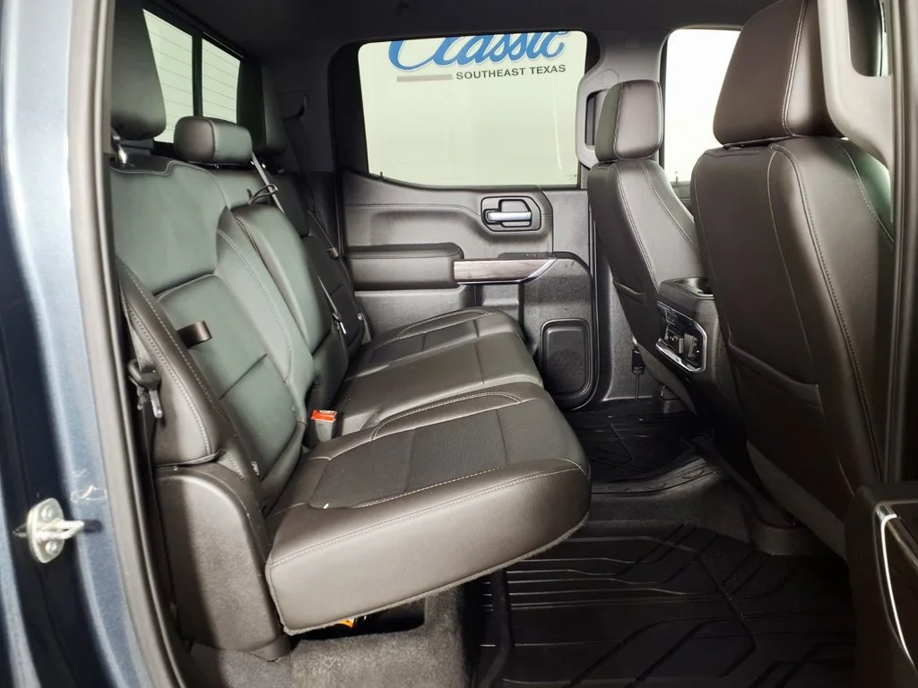 Used 2019 SHADOW GRAY METALLIC Chevrolet LTZ image 10