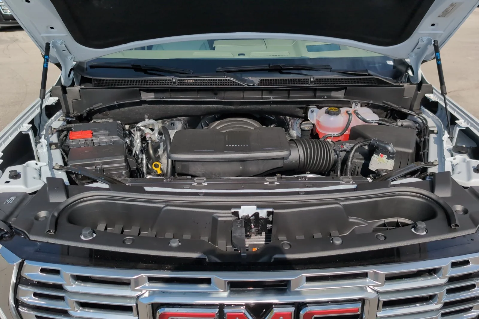 New 2026 Glacier White Tricoat GMC Denali image 31