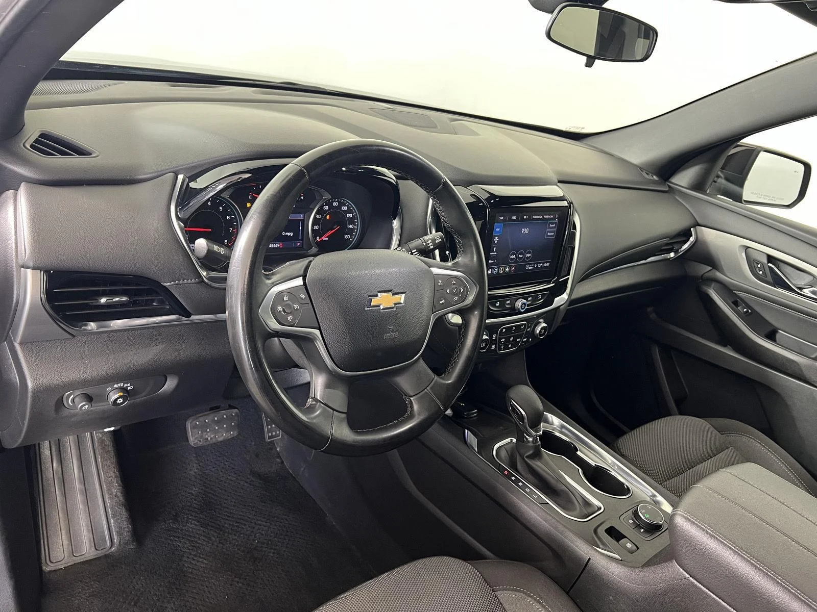 Used 2023 Black Cherry Metallic Chevrolet LT Cloth image 4