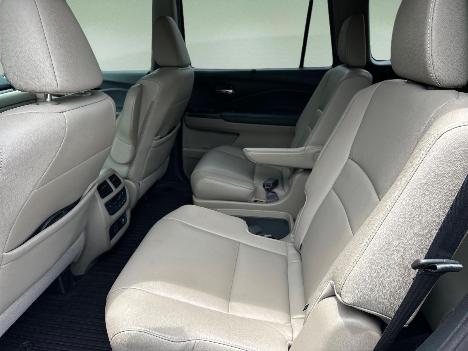 2021 Honda Pilot Touring - Photo 20