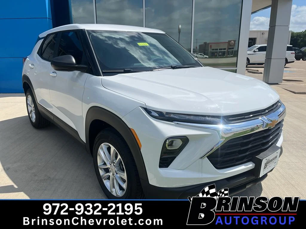 New 2026 Summit White Chevrolet LS image 3