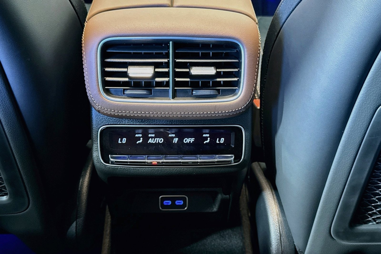 New 2026 Obsidian Black Metallic Mercedes-Benz AMG® GLE 53 image 23