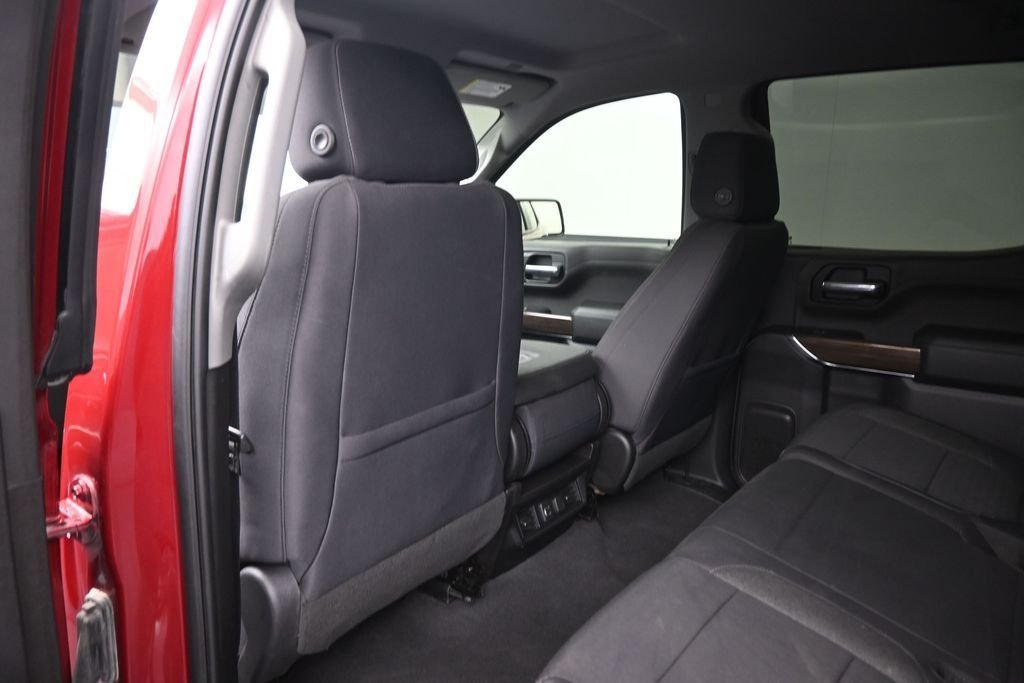 Used 2019 Red Chevrolet RST image 2