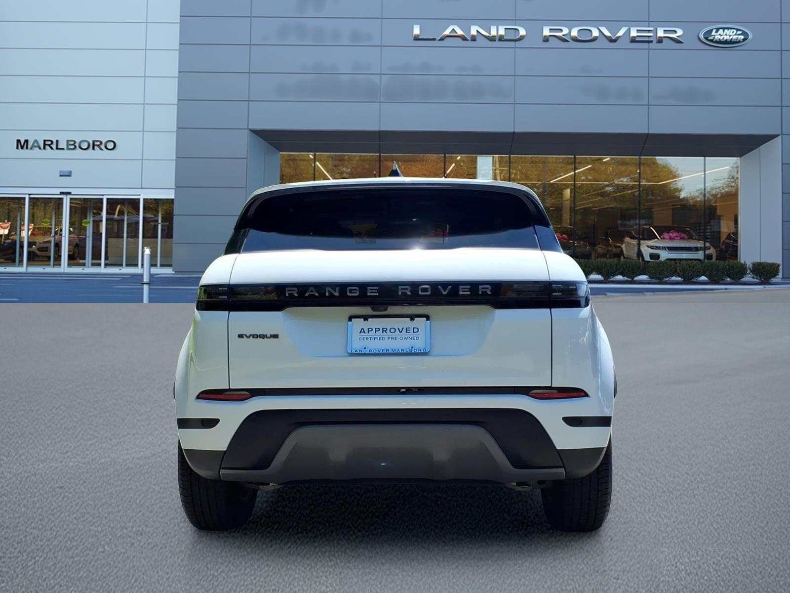 Certified Used 2026 Fuji White Land Rover S image 7