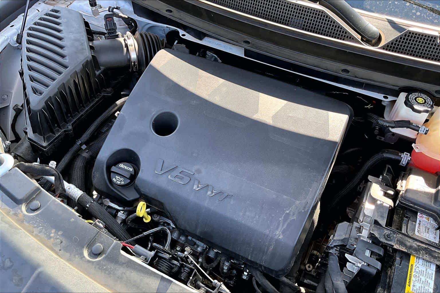 Used 2023 Summit White Chevrolet LS image 33