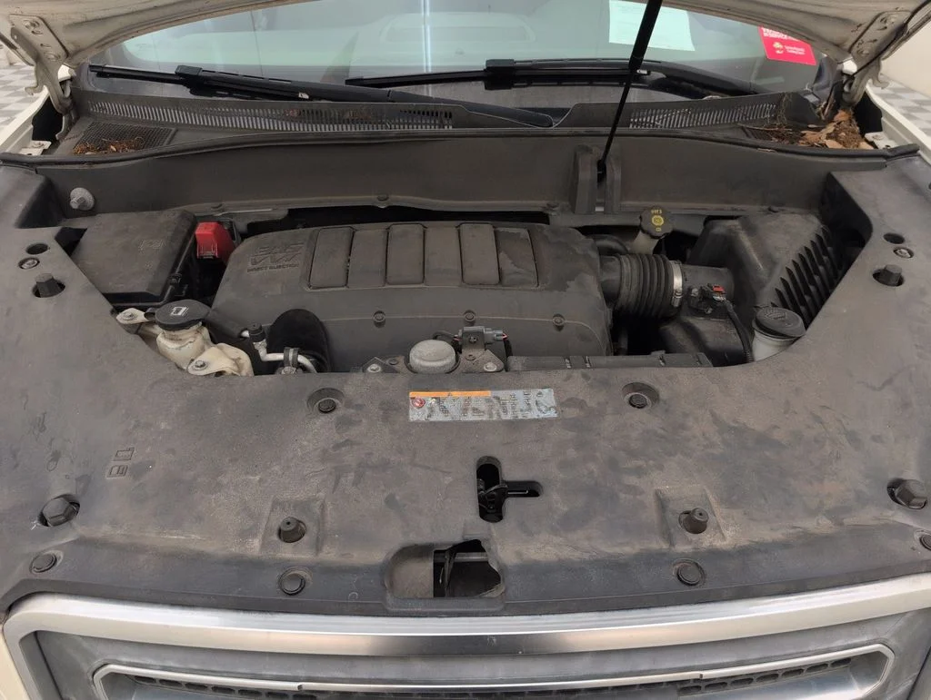Used 2015 White GMC SLT-1 image 41