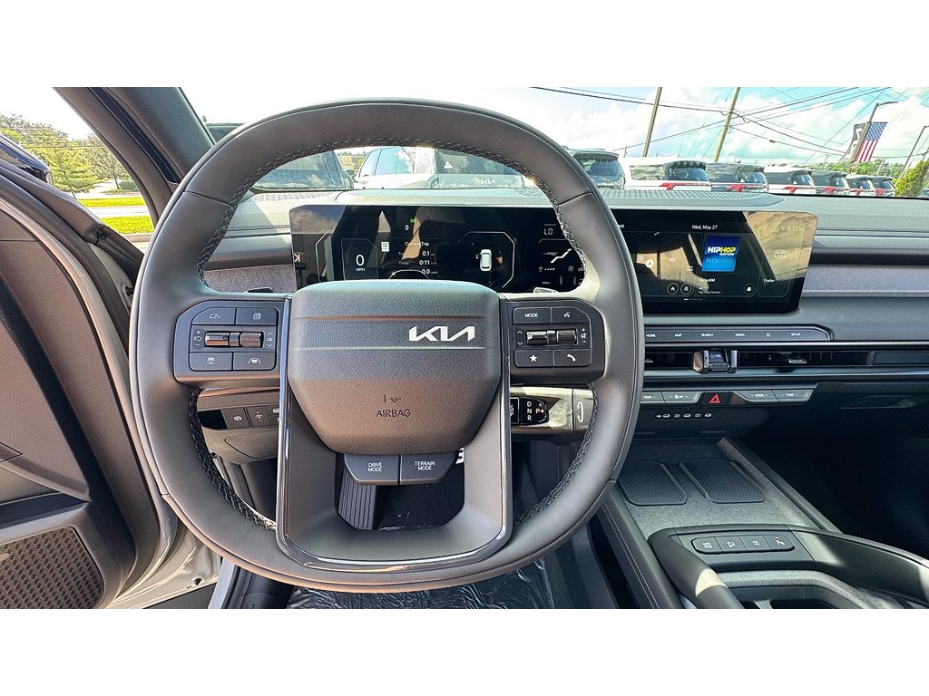 New 2027 Wolf Gray Kia X-LINE SX image 11