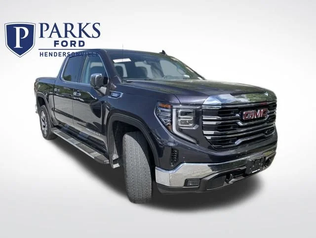2023 GMC Sierra 4WD Crew Cab Short Box SLT's photo