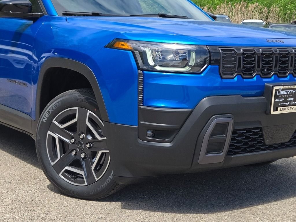New 2026 Hydro Blue Pearl-Coat Exterior Paint Jeep Laredo image 3