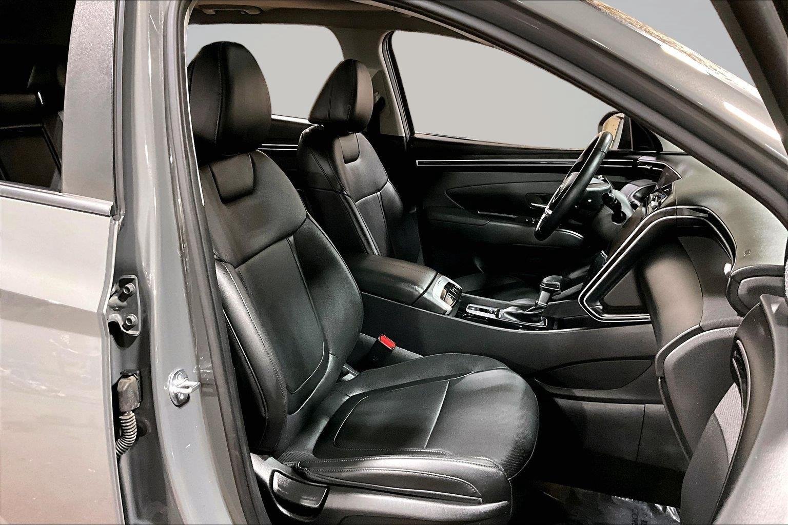 Used 2024 Hampton Gray Hyundai SEL image 8