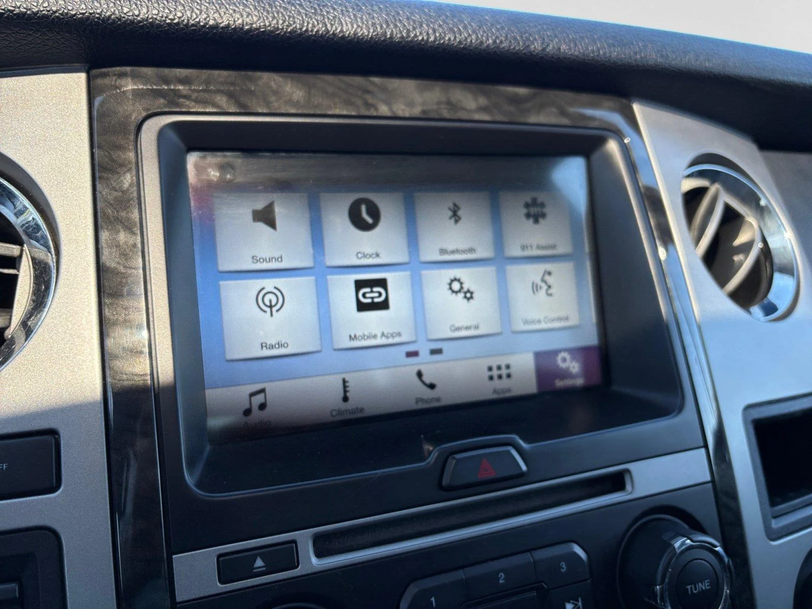Used 2016 Magnetic Ford Limited image 25