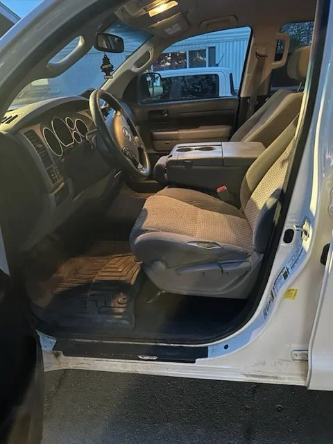 Used 2012 White Toyota Grade image 7
