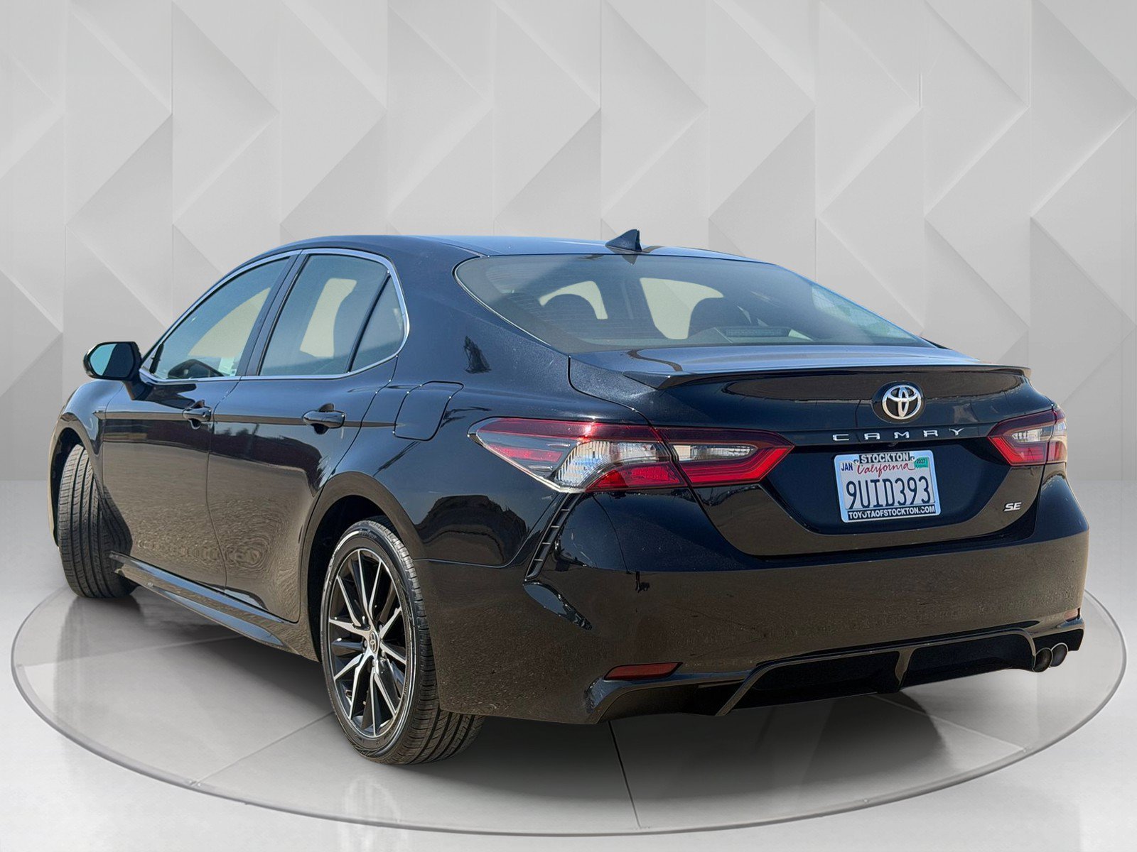 Certified Used 2023 Midnight Black Metallic Toyota SE image 3