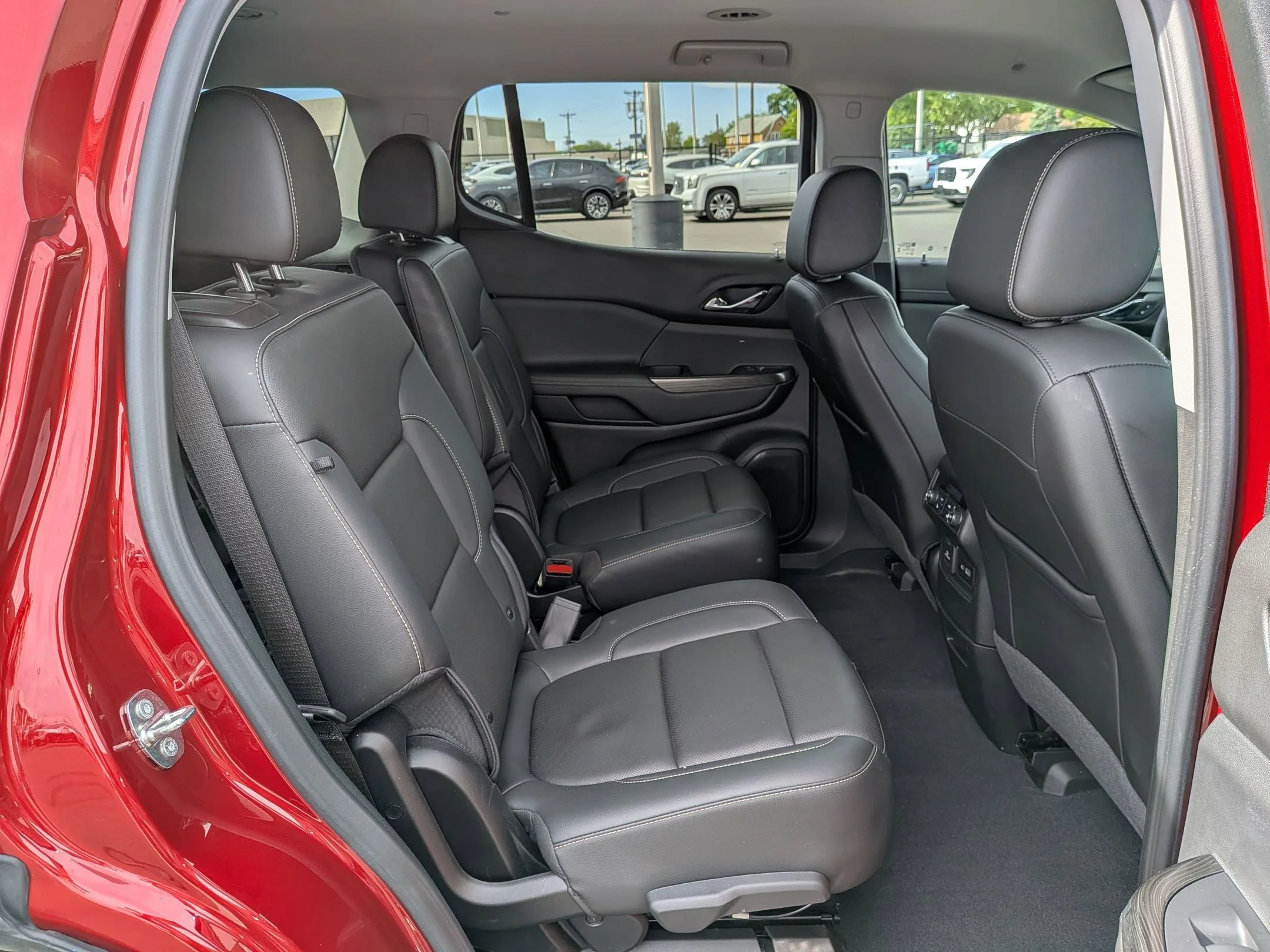 Used 2023 Volcanic Red Tintcoat GMC SLT image 26