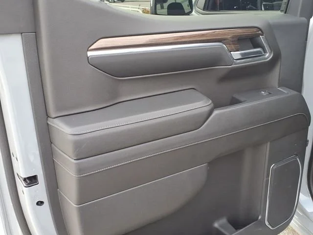 Used 2024 Slate Gray Metallic Chevrolet LT image 10