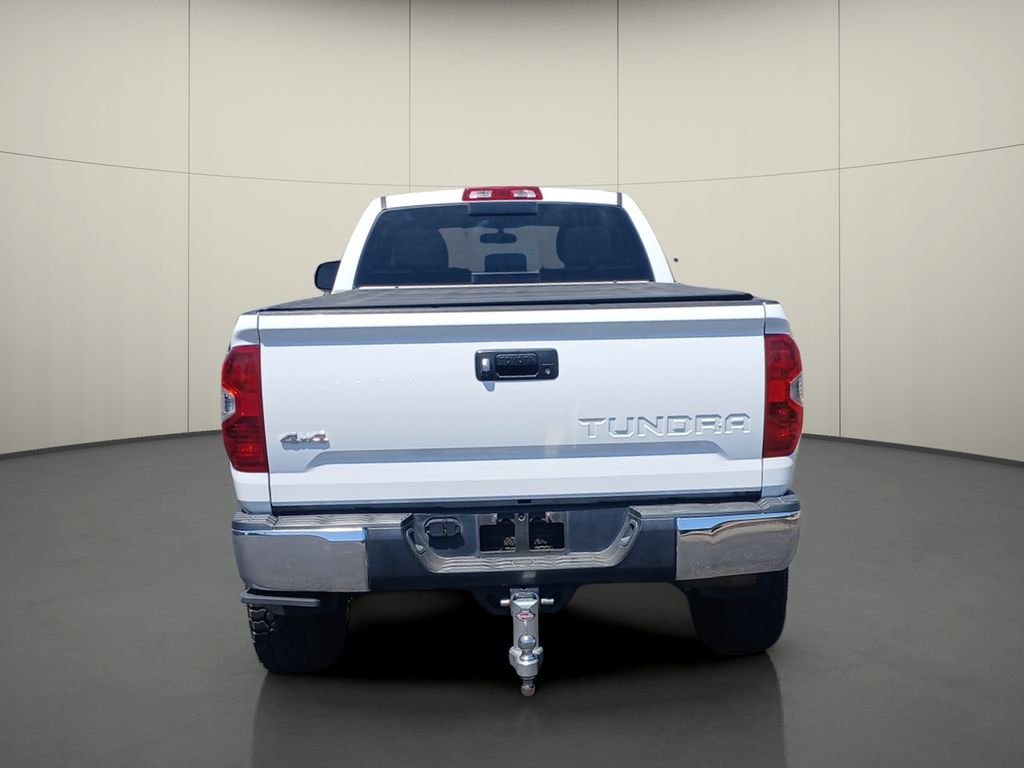 Used 2014 White Toyota SR5 image 6