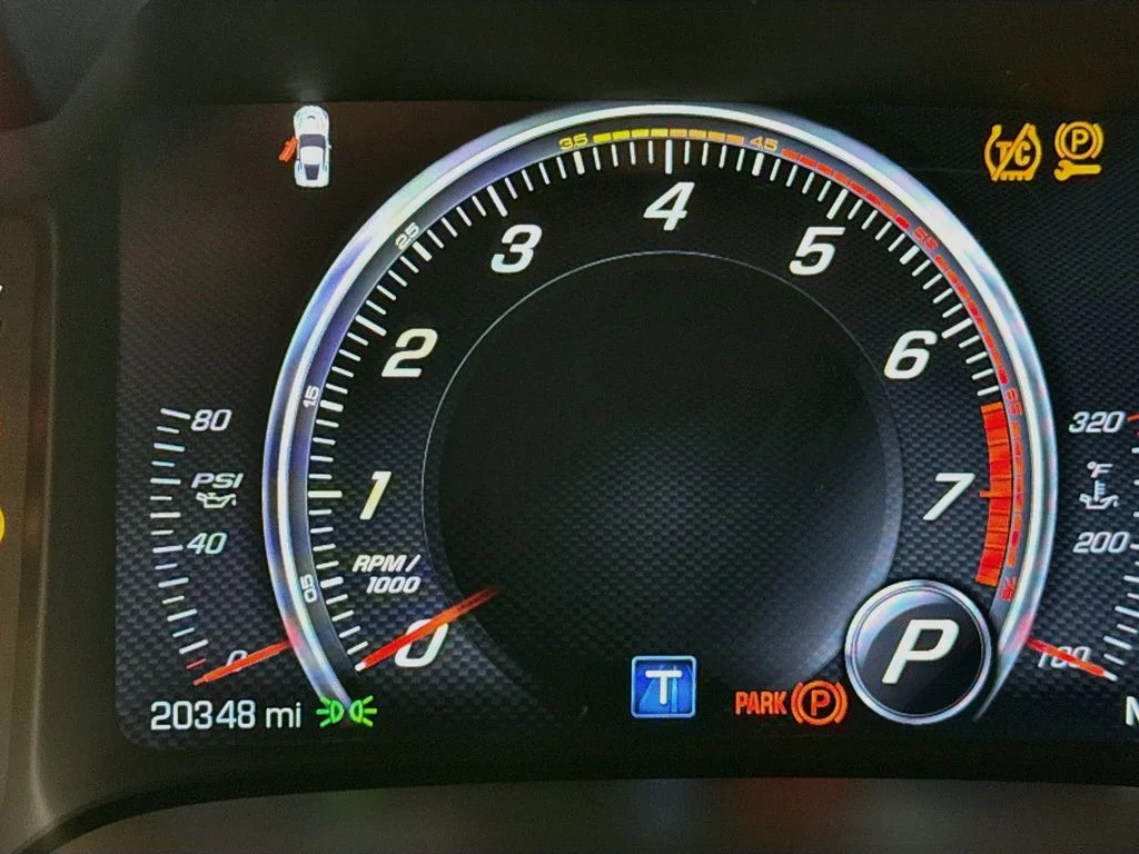 Used 2015 Black Chevrolet Stingray Z51 image 13