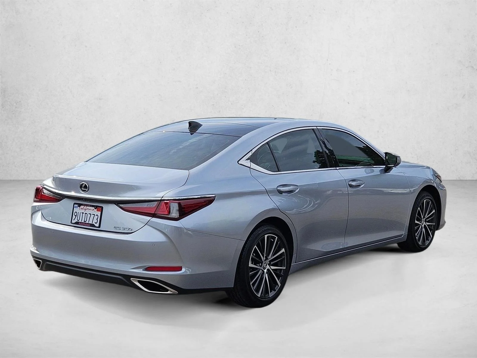 Certified Used 2025 Iridium Lexus  image 5