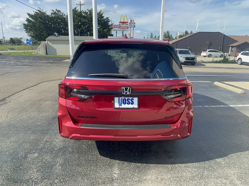 New 2026 Radiant Red Metallic II Honda Sport-L image 6
