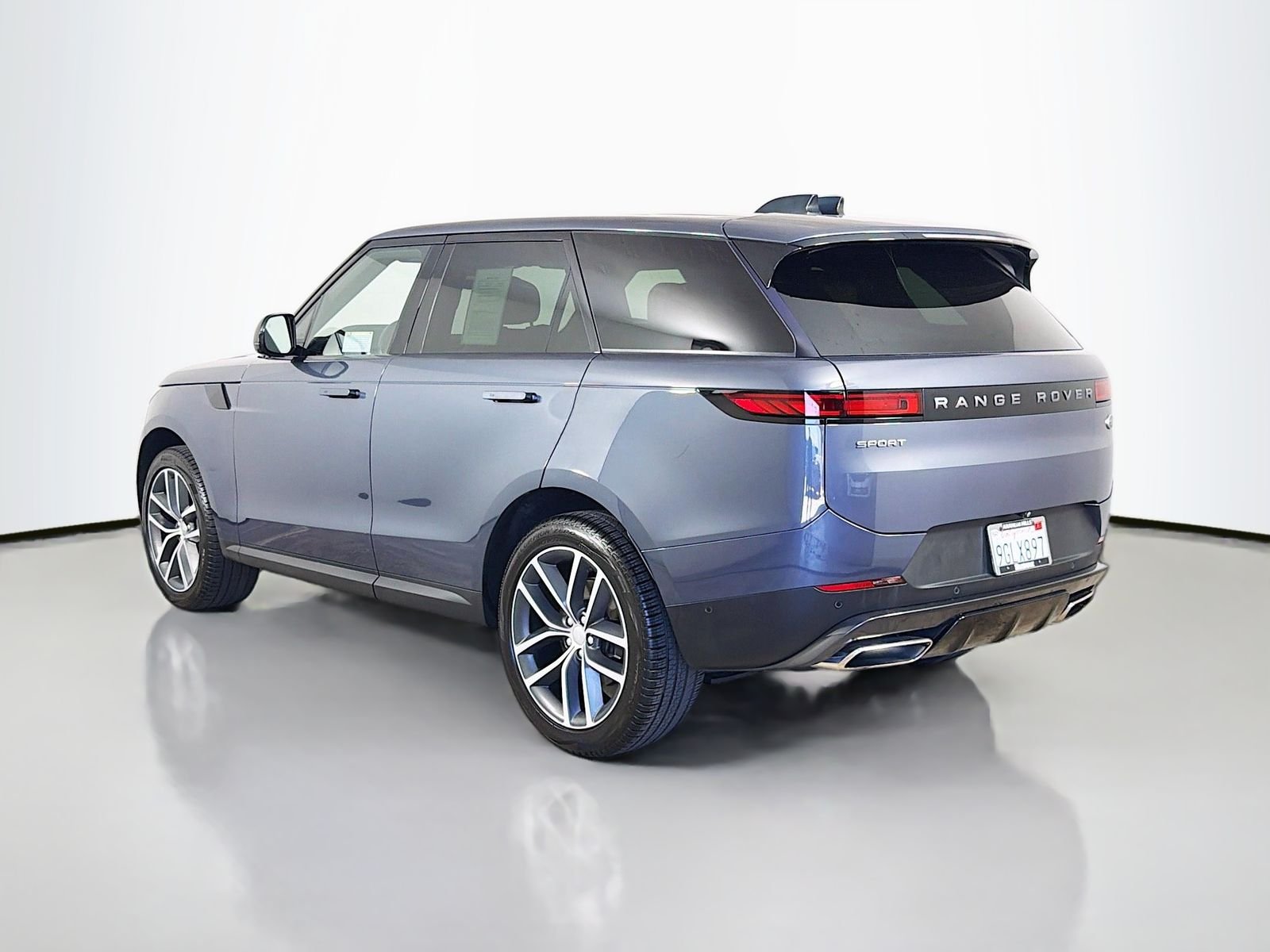 Certified Used 2023 Varesine Blue Metallic Land Rover SE image 3