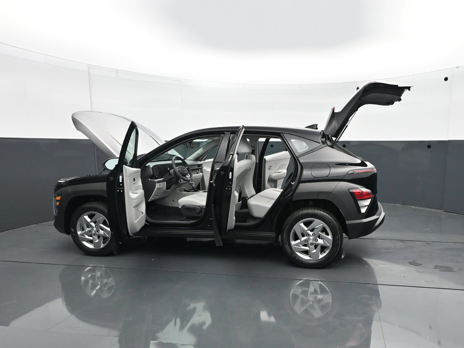 2024 Hyundai Kona SE - Photo 28
