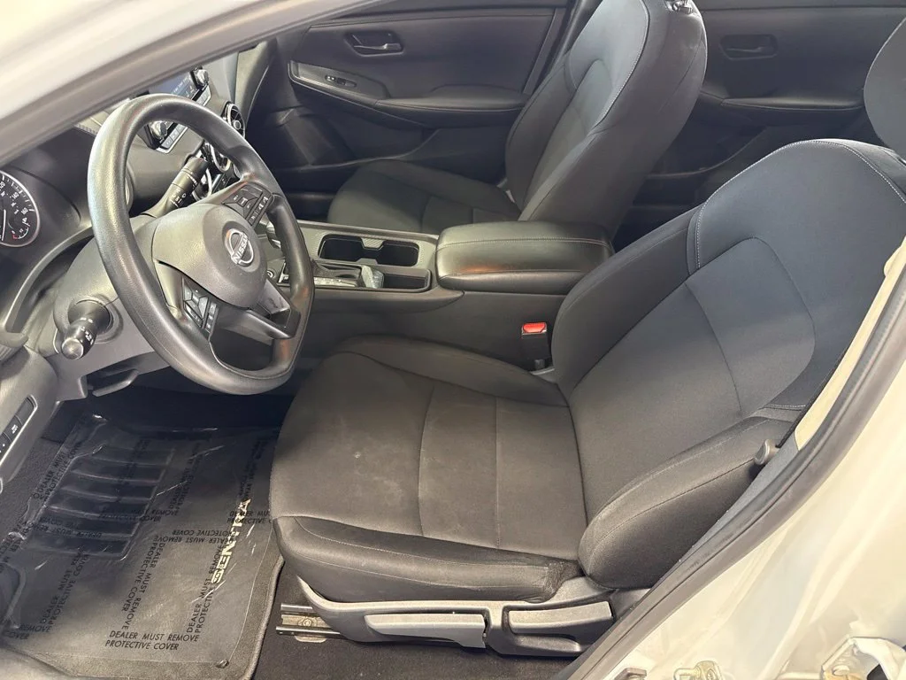 Used 2025 White Nissan S image 23