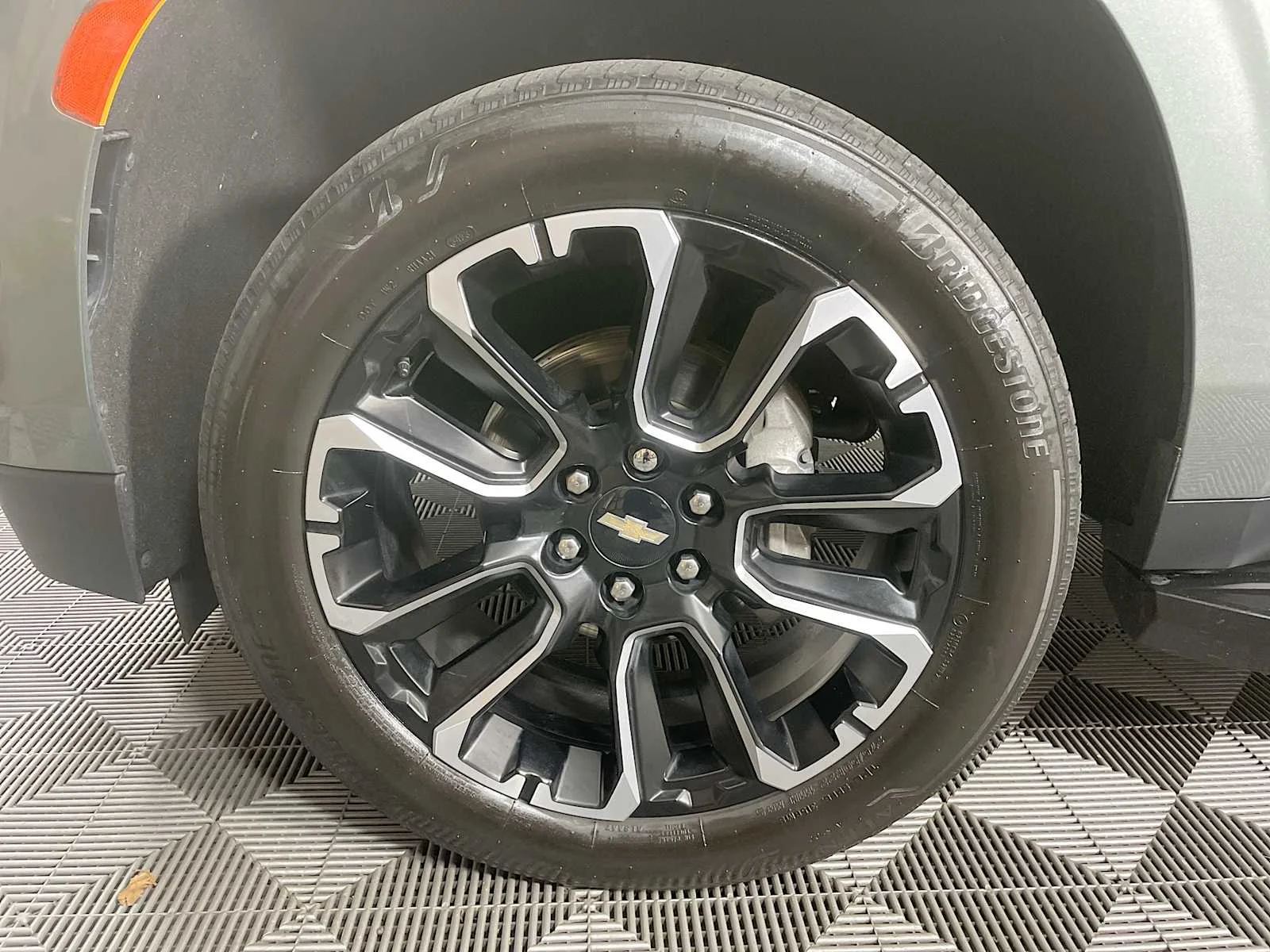 Used 2023 Silver Sage Metallic Chevrolet LT image 32