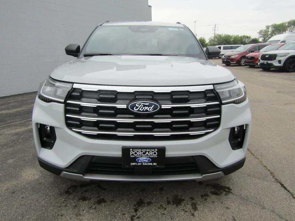 New 2027 Avalanche Gray Ford Active image 11