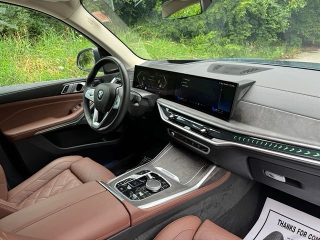Used 2025 Copper Metallic BMW xDrive40i image 21