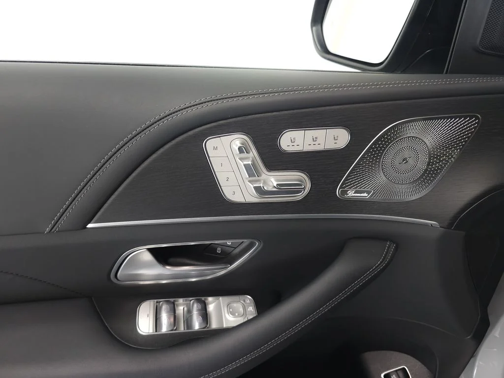 Used 2025 MANUFAKTUR Alpine Gray Mercedes-Benz GLE 63 S AMG® image 6