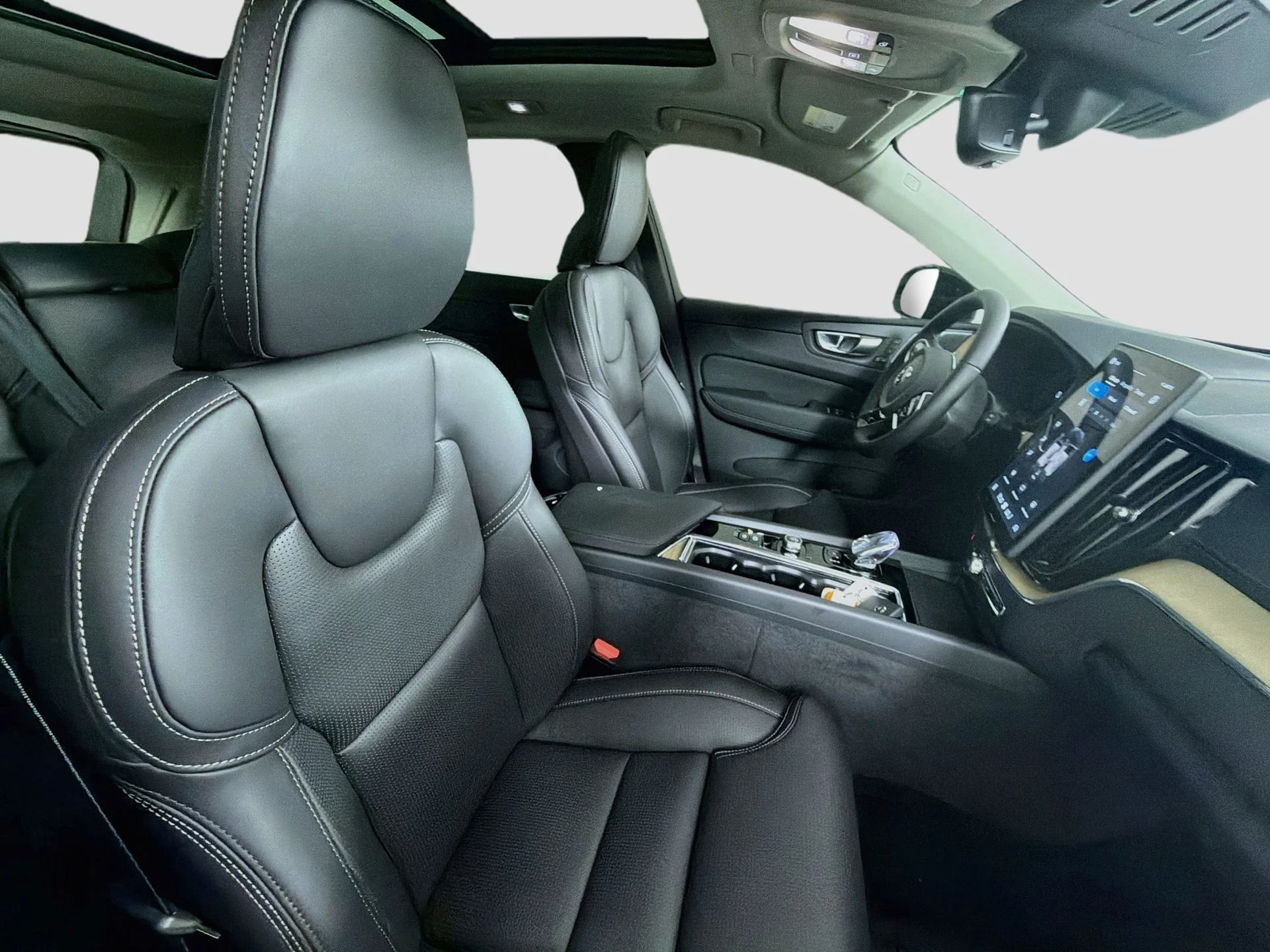 New 2026 Crystal White Volvo Ultra image 30