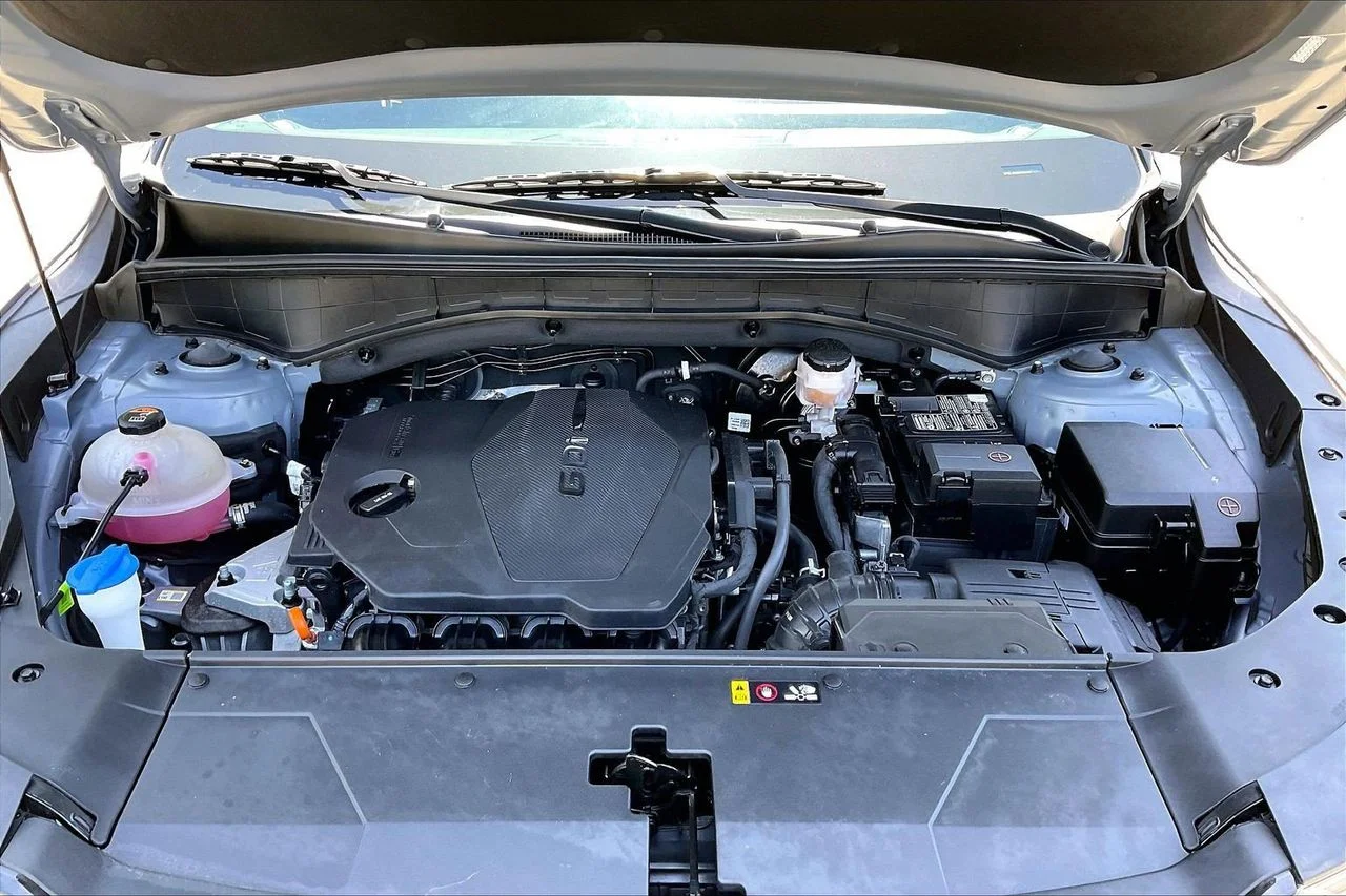 Certified Used 2024 Silver Kia S image 39