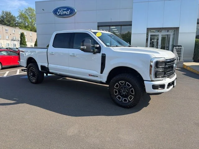 2025 Ford F-350 Platinum 4x4 Crew Cab 6-3/4' Box SRW's photo