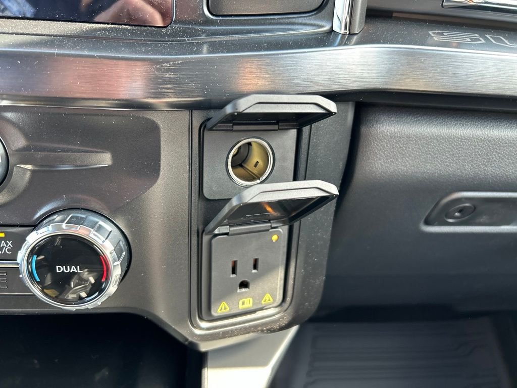 New 2026 Oxford White Ford Lariat image 29