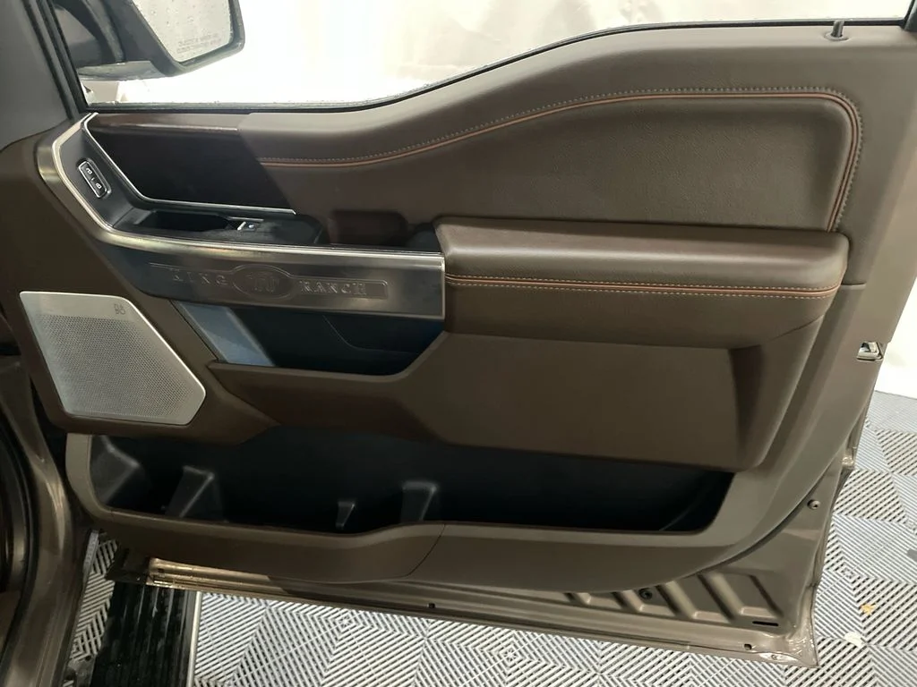 Used 2023 STONE GRAY METALLIC Ford King Ranch image 27