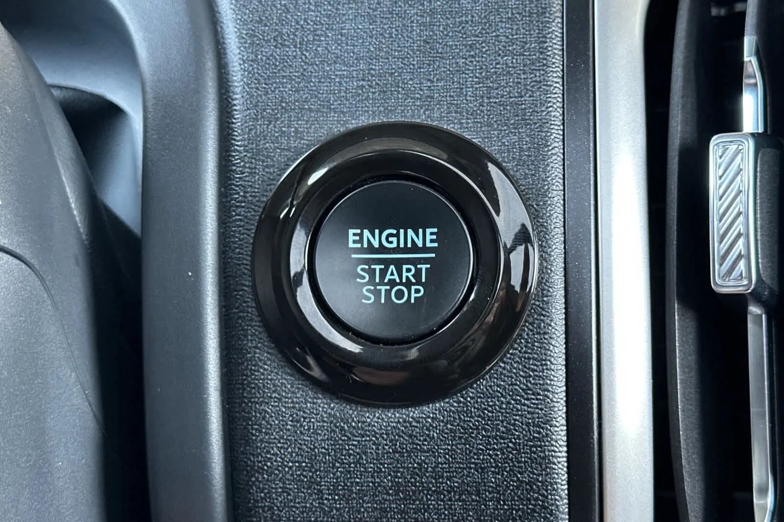 Certified Used 2025 Star White Ford Active image 24