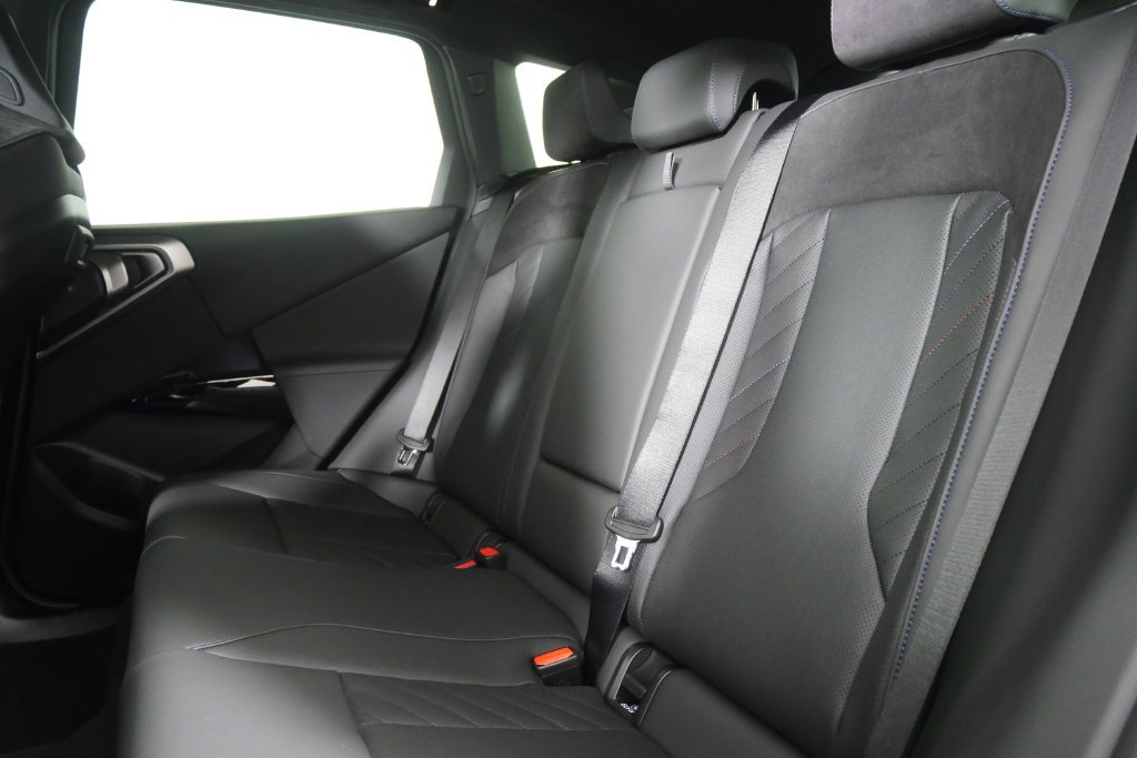 New 2026 Black Sapphire Metallic BMW 30 xDrive image 14