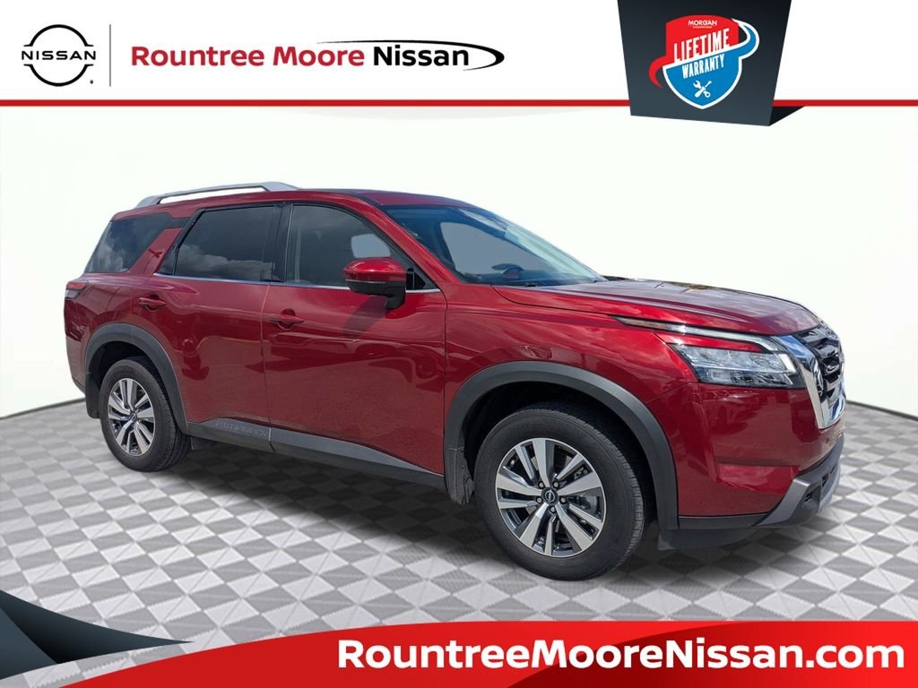 2024 Nissan Pathfinder SL