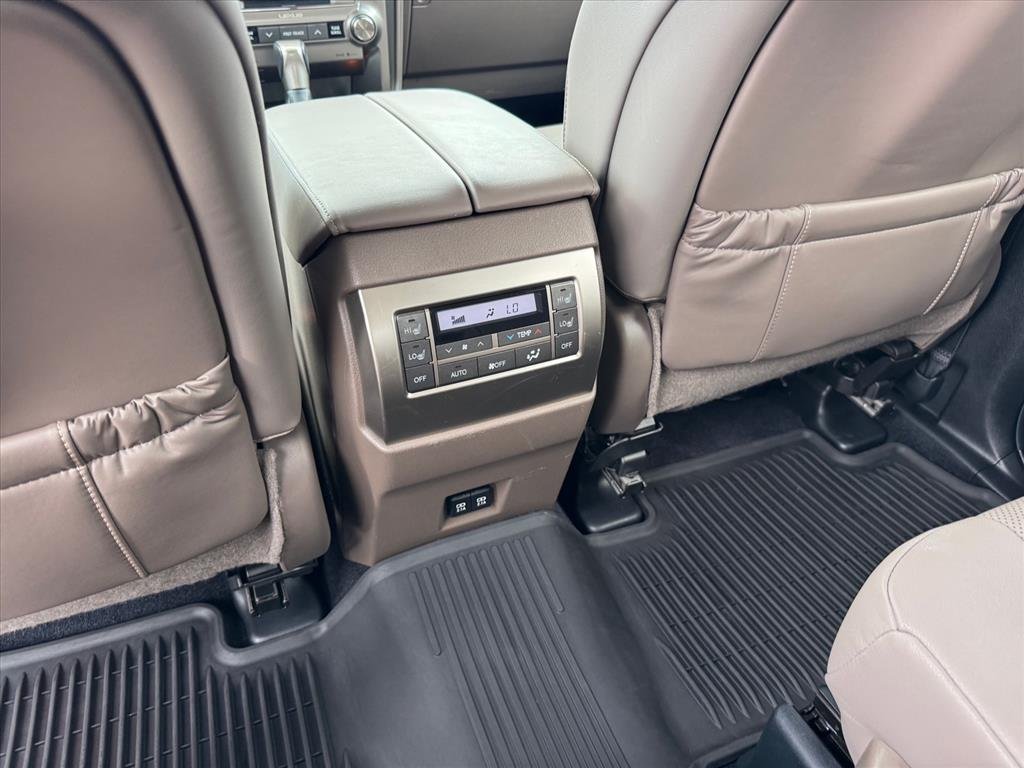 Used 2021 Starfire Pearl Lexus 460 Premium image 15