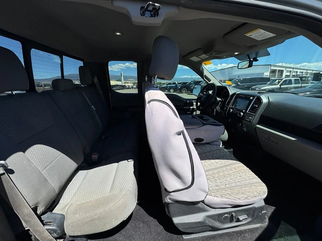 Used 2016 Silver Ford XLT image 11