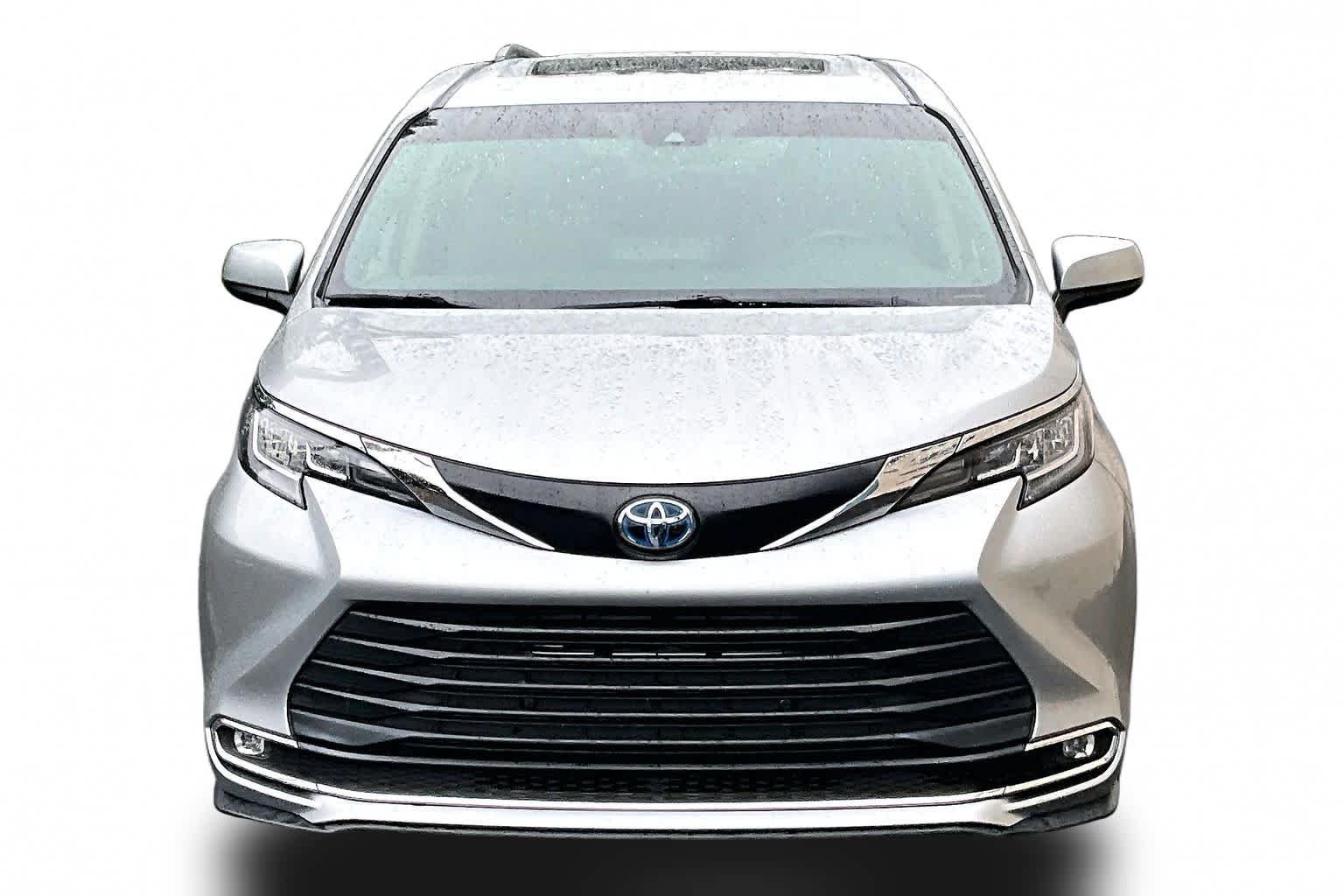 Used 2023 Celestial Silver Metallic Toyota XLE image 4