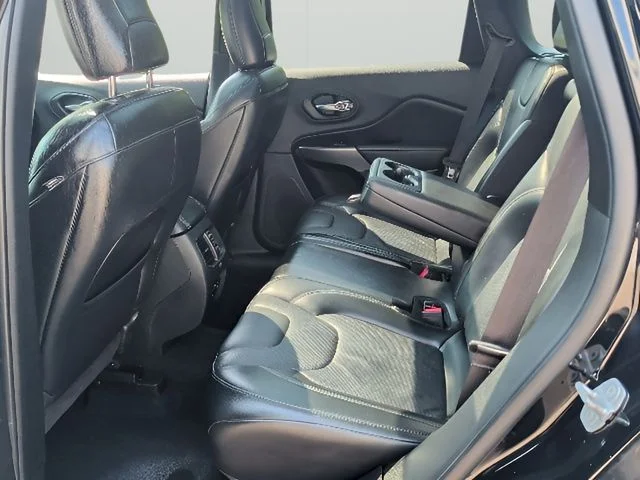 Used 2020 Black Jeep Limited image 33