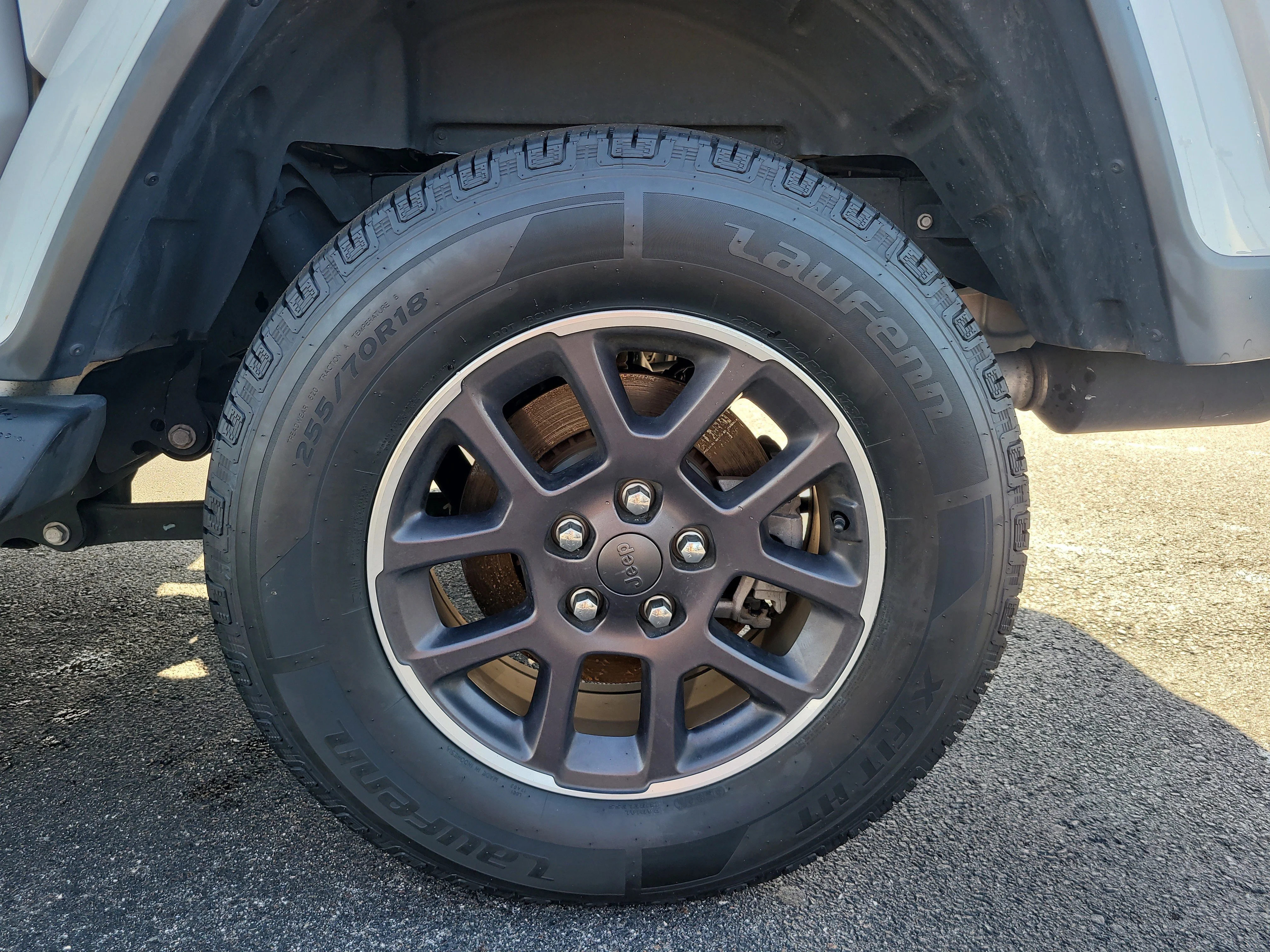 Used 2021 Bright White Clearcoat Jeep Overland image 9